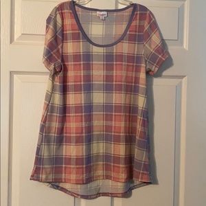 LuLaRoe Medium Classic Tee